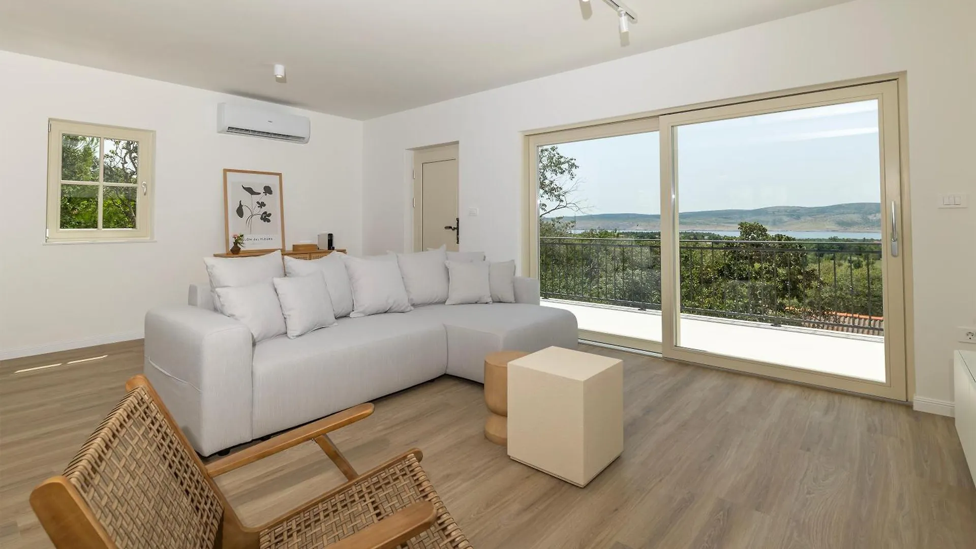 Luxury Casa Sorelle Croatia, Secluded House With A Breathtaking View And Heated Infinity Pool Seline